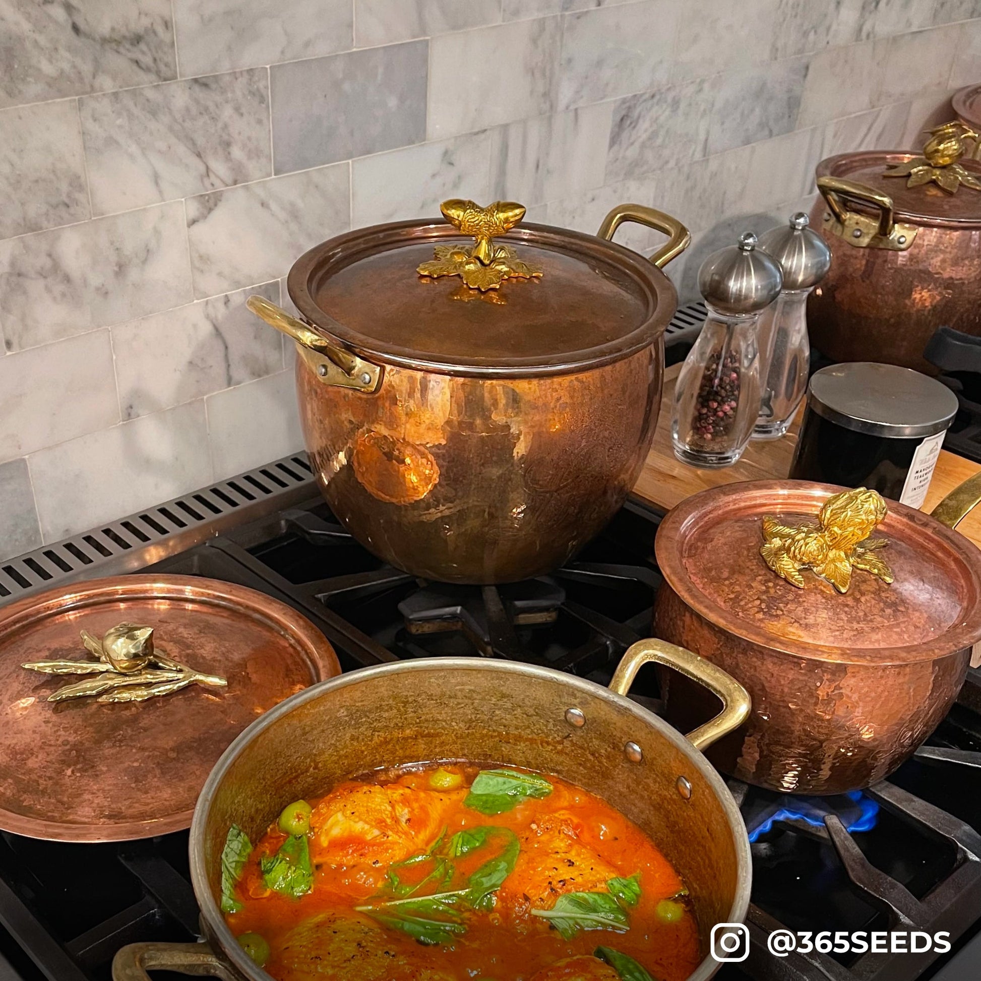 Hammered copper 12 Qt Stockpot lined with high purity tin applied by hand over fire and bronze handles, from Ruffoni Historia collection