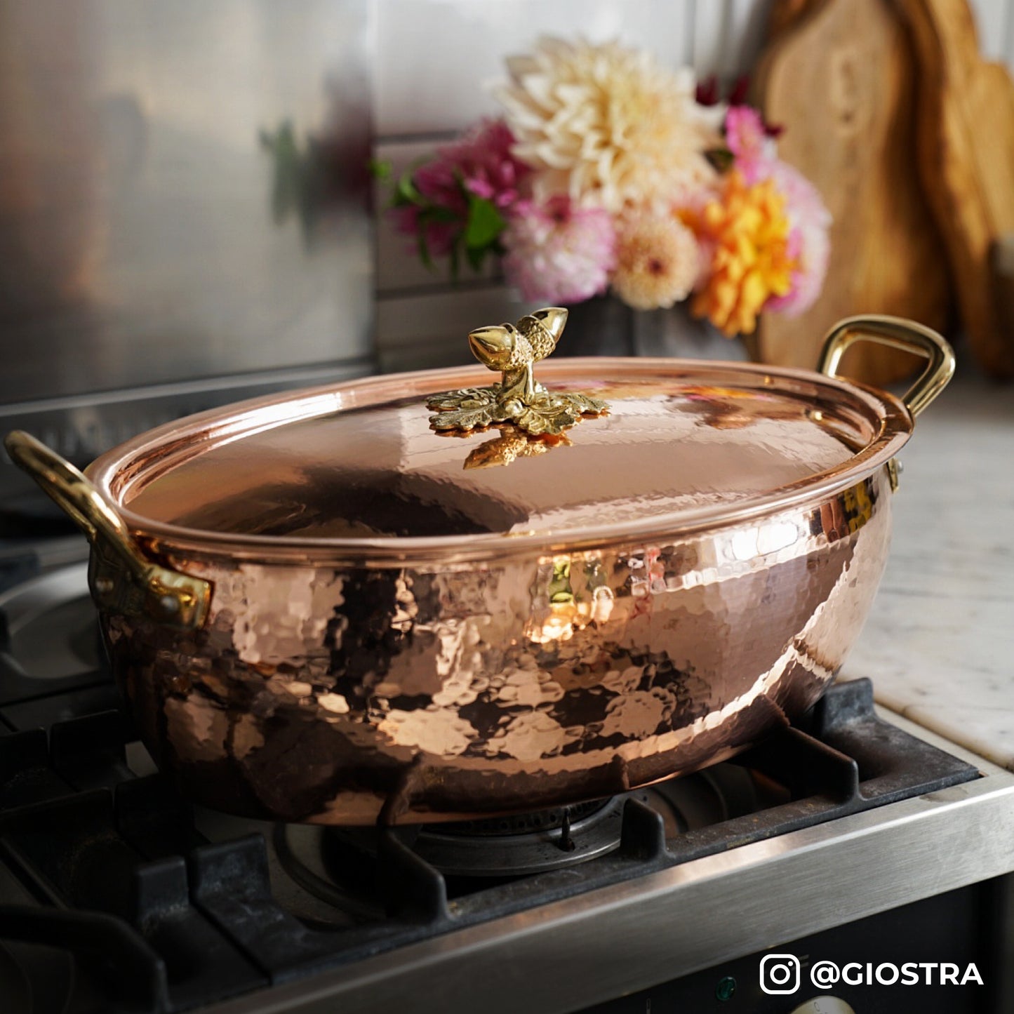 Hammered copper 8.5Qt Oval Casserole lined with high purity tin applied by hand over fire and bronze handles, from Ruffoni Historia collection