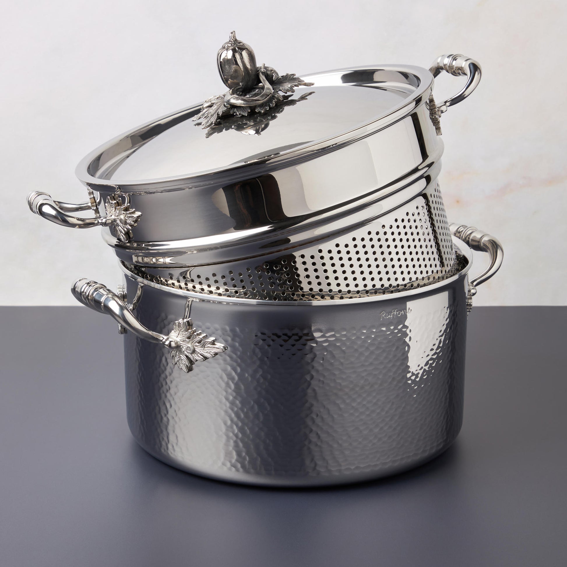 Opus Prima hammered-clad stainless steel stockpot with stainless steel pasta insert Opus collections by Ruffoni