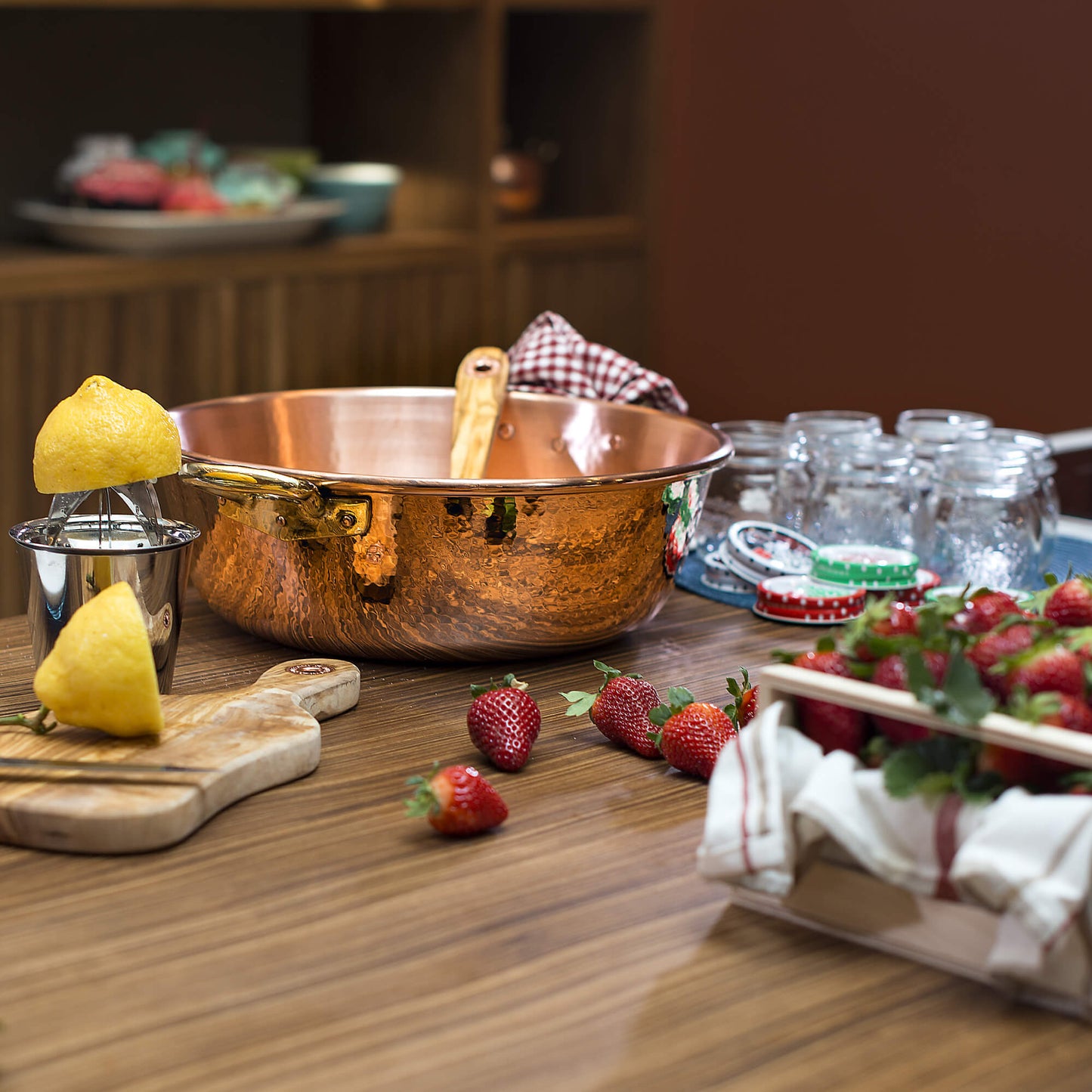 Hammered copper 9.5 Qt Jam and bronze handles, from Ruffoni Historia collection