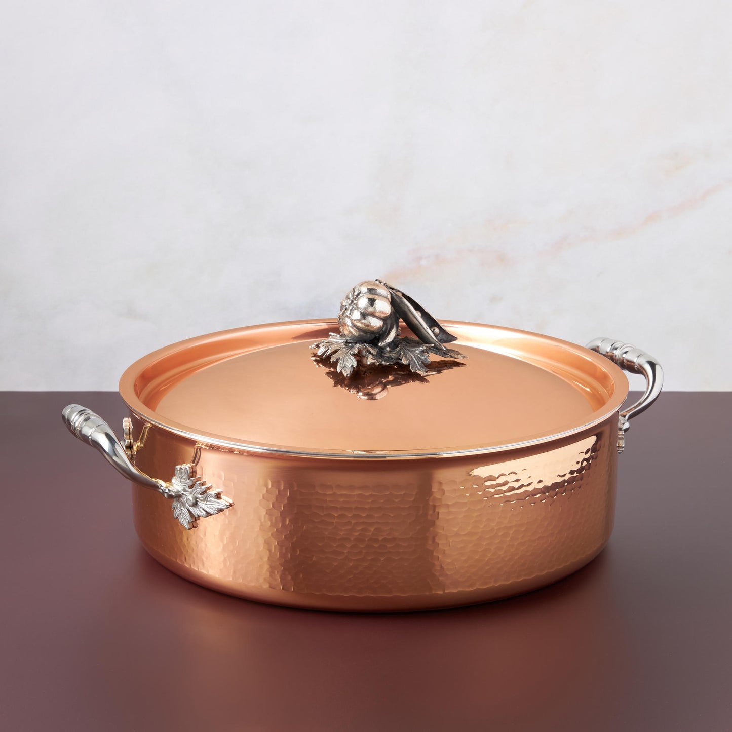 Opus Cupra hammered copper with stainless steel lining and decorated silver-plated lid knob finial from Ruffoni