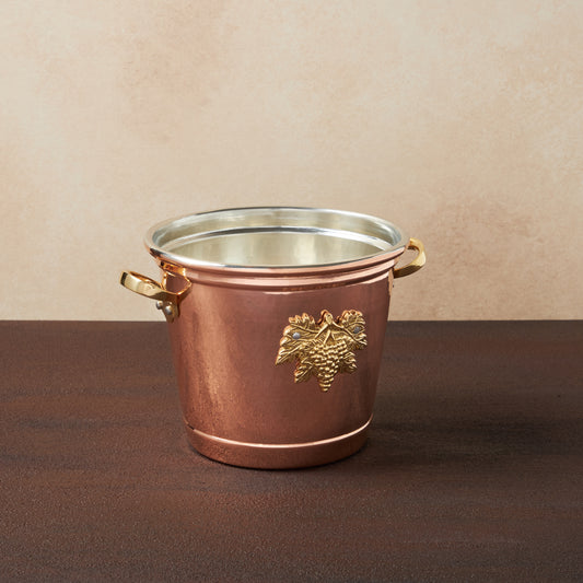 Hammered copper 3.5 Qt Round Wine Bucket lined with high purity tin applied by hand over fire and bronze handles, from Ruffoni Historia collection