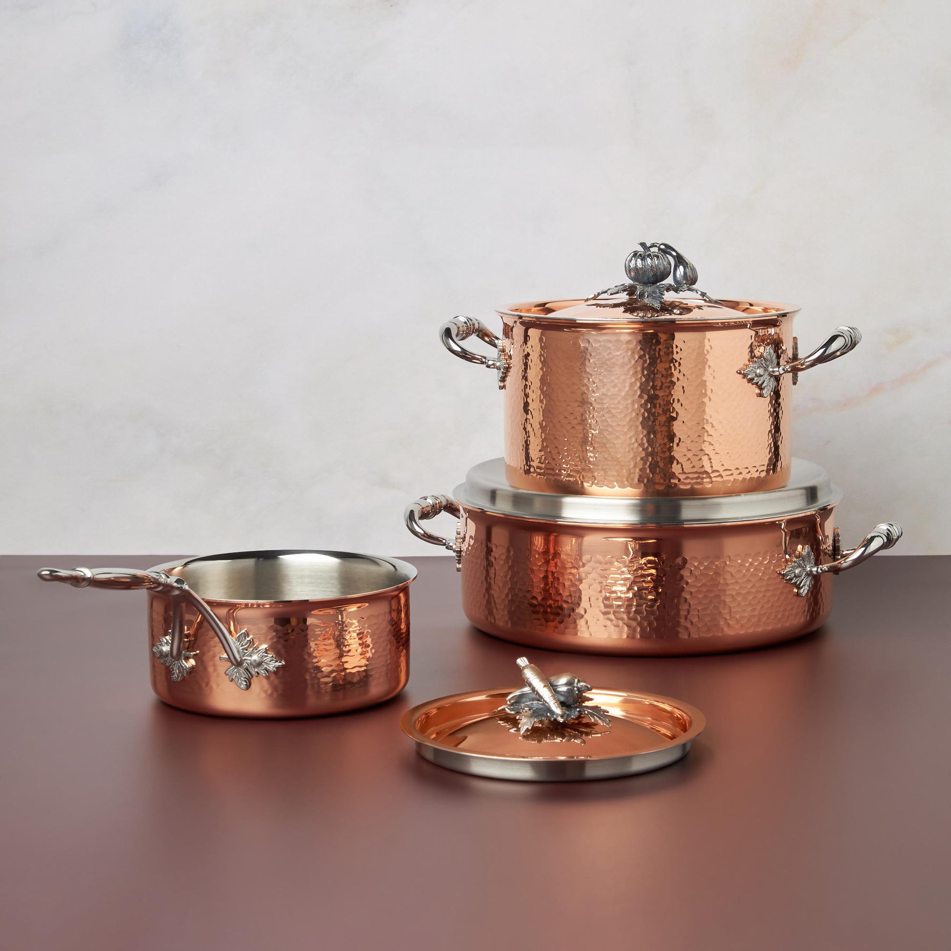 6 piece set Opus Cupra hammered copper  with stainless steel lining and decorated silver-plated lid knob finial from Ruffoni