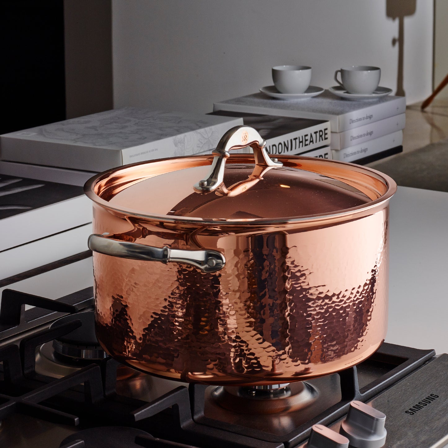 Stockpot with lid in hammered copper with stainless steel lining from Ruffoni