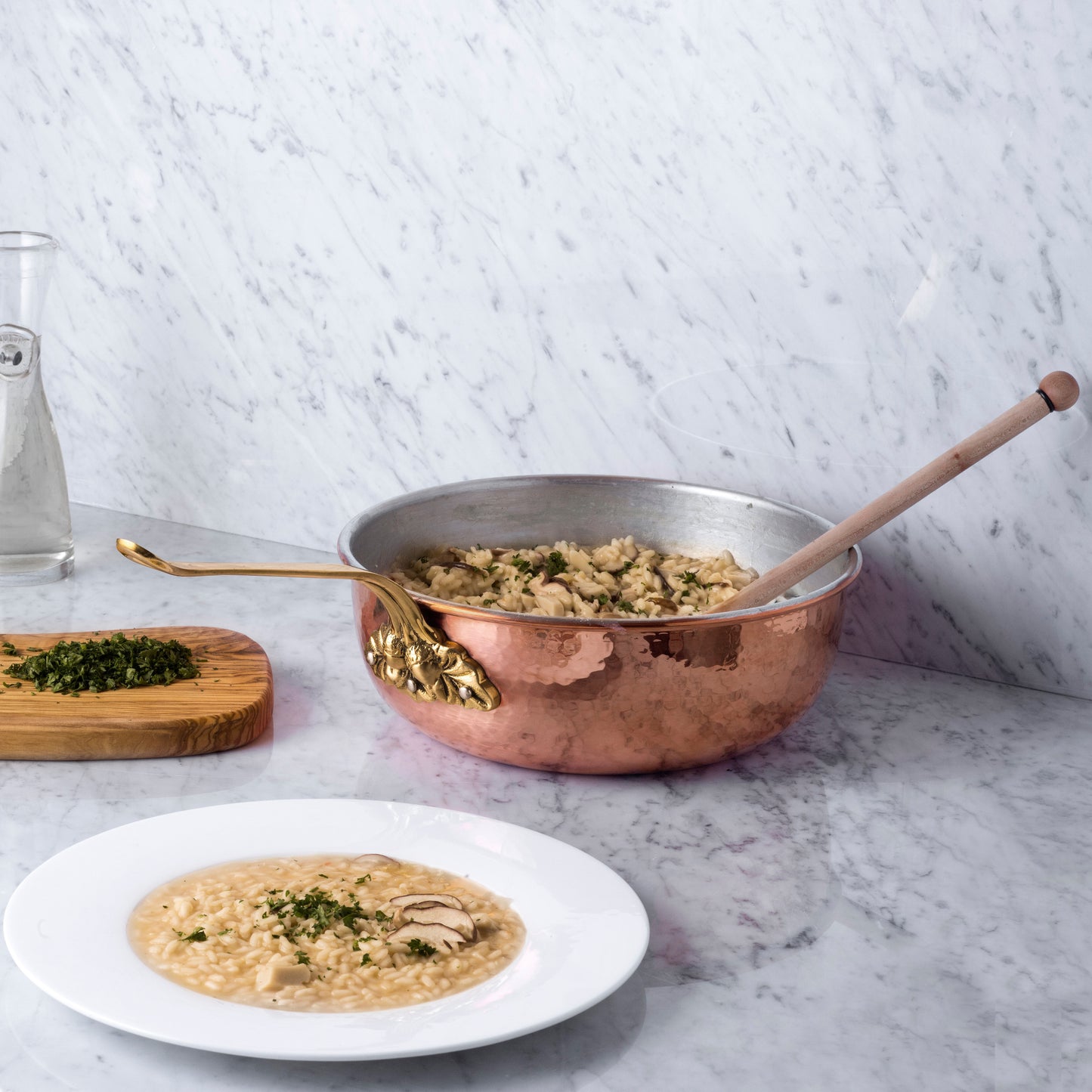 Hammered copper Chef's Pan lined with high purity tin applied by hand over fire and bronze handles, from Ruffoni Historia collection