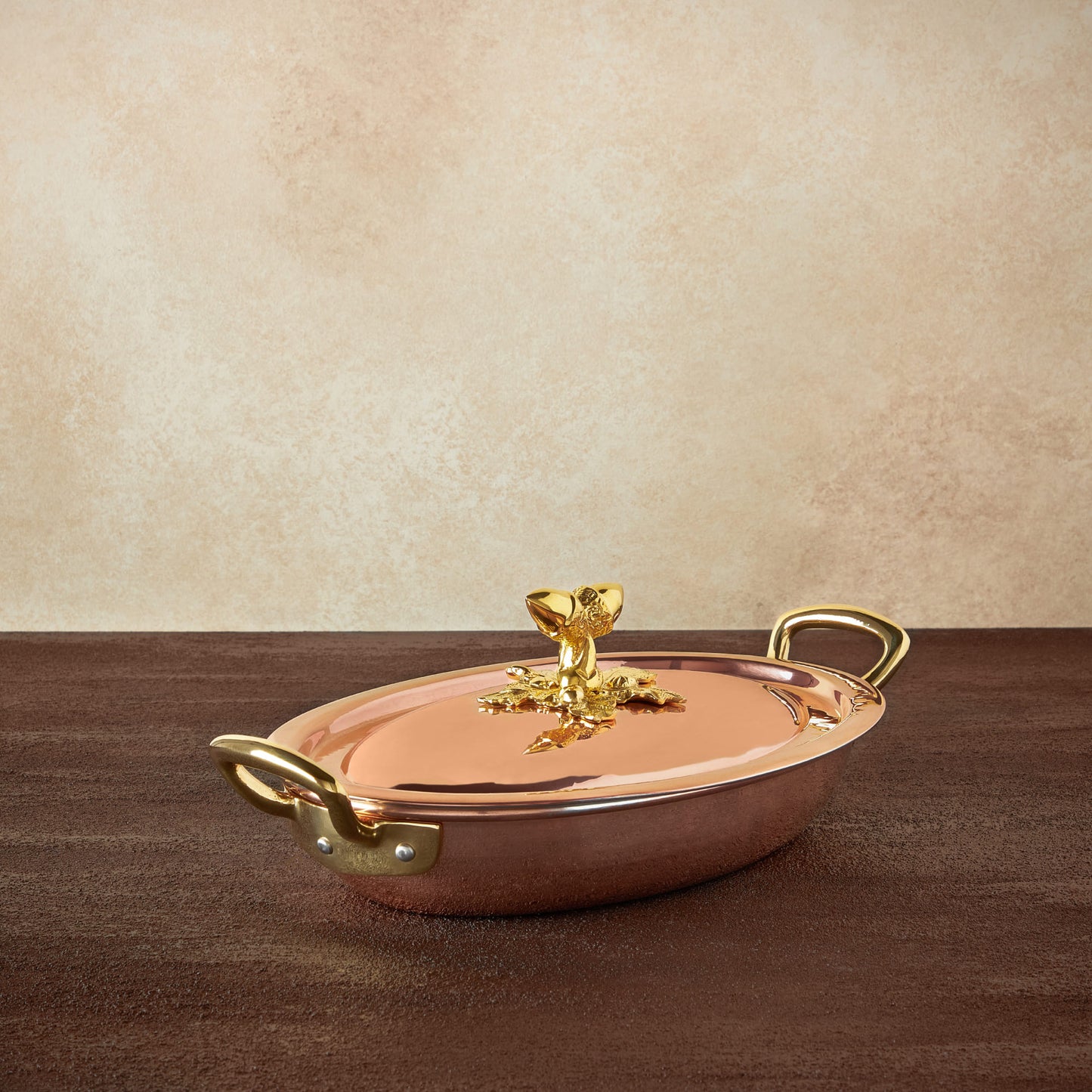 Hammered copper 11" Covered  Oval Gratin lined with high purity tin applied by hand over fire and bronze handles, from Ruffoni Historia collection